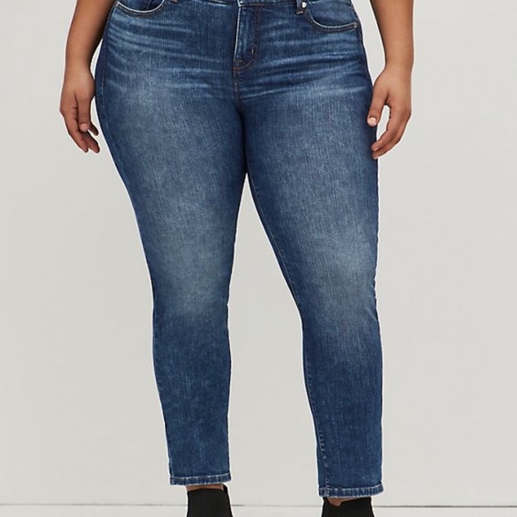 Torrid Bomdshell Straight Premium Stretch High Rise Jean NWT - Picture 2 of 8